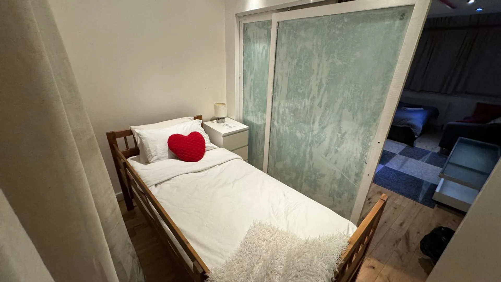 Cozy Rooms Near Central 伦敦 招待所